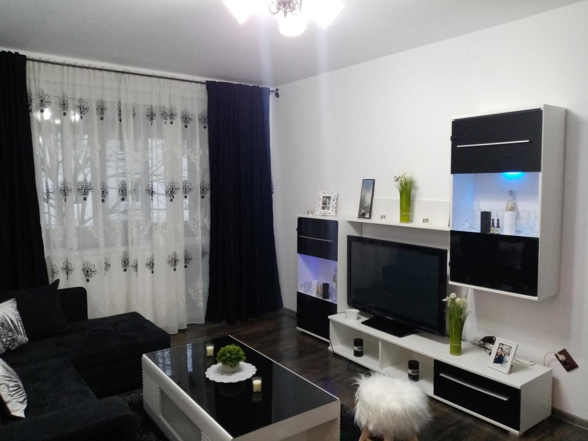 Апартаменты Apartament R&A Оршова Экстерьер фото