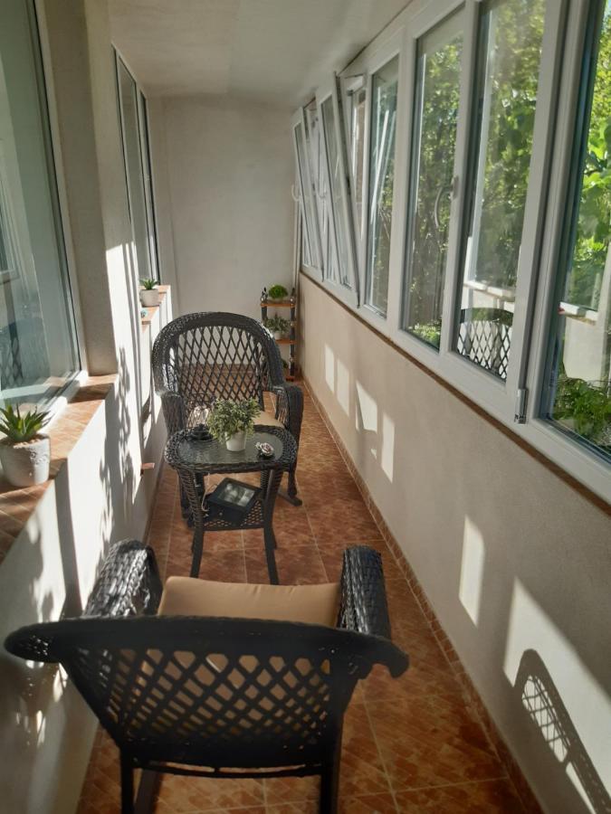 Апартаменты Apartament R&A Оршова Экстерьер фото
